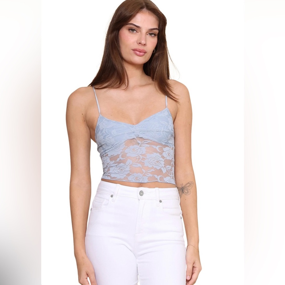 Rosalyn Floral Crop Top New baby blue color size small never worn it